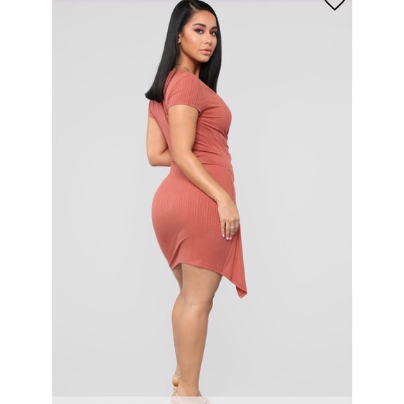 NWT FASHION NOVA DRESS - Picture 3 of 3